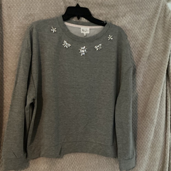 REMI JAMES CREW NECK TOP WITH NECK EMBLISHMENTS HEATHER GRAY NWT SIZE XL - Picture 1 of 3